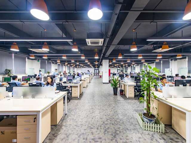 上海新能源光伏托盤(pán)打釘機(jī)